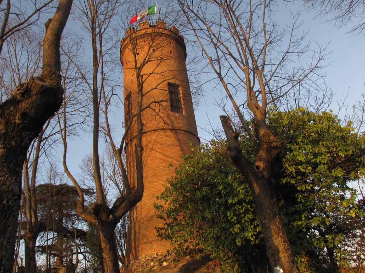 Alla Torre - Nel Cuore Del Borgo Storico Castagnole delle Lanze Exterior photo